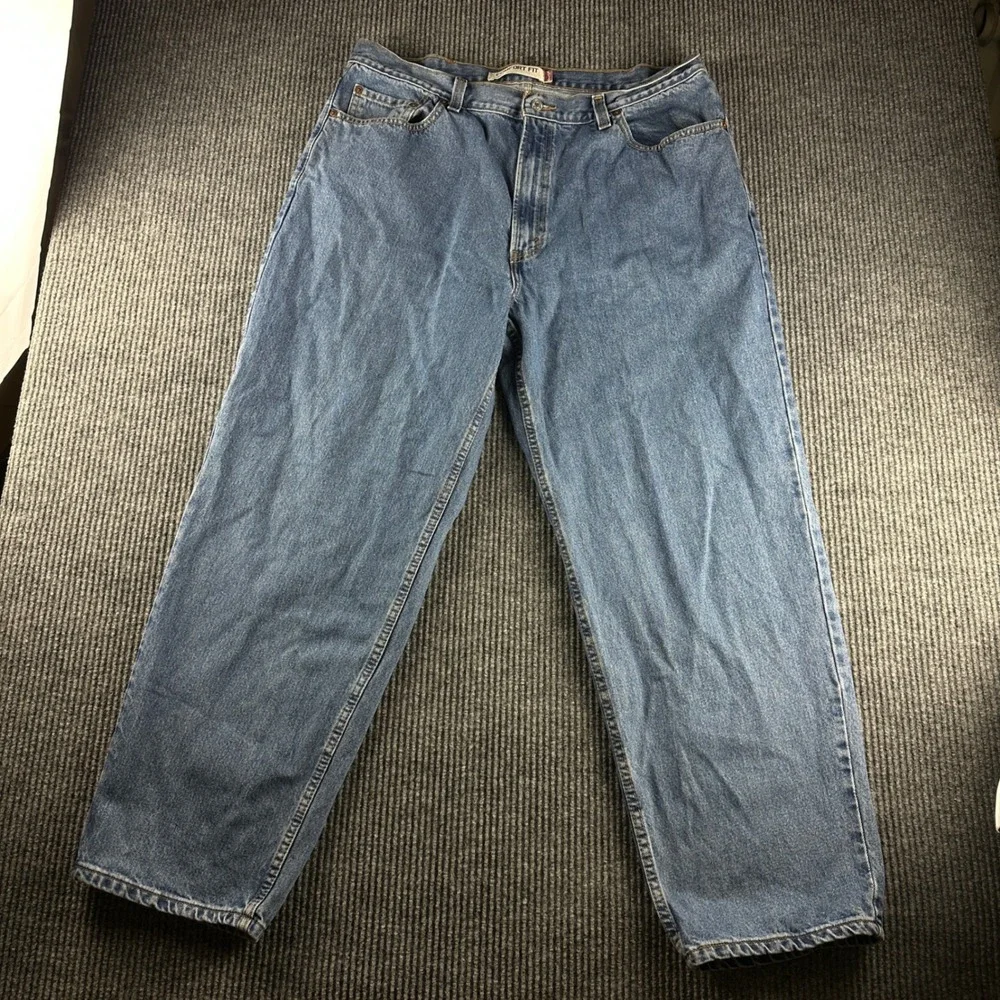 Levis levi 560